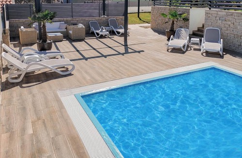 Silo Apartment | Holiday apartment Lavanda 2 with balcony