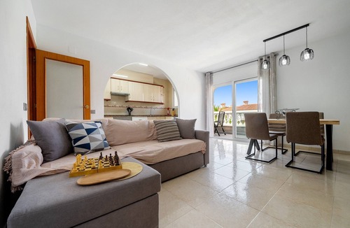 Miami Platja Apartment | Holiday Apartment "Montserrat" with Sea View, Shared Pool, and Wi-Fi