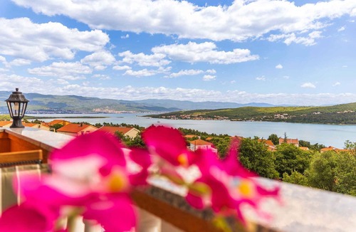 Cizici Apartment | Holiday apartment mit Balkon