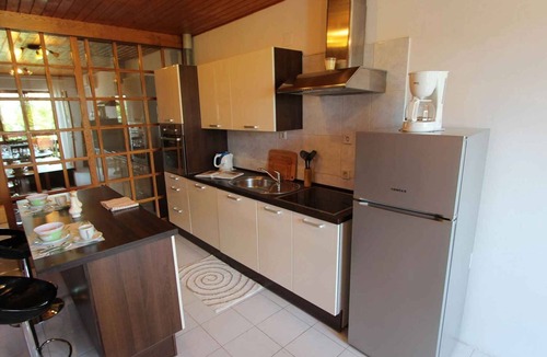 Klimno Apartment | Holiday apartment mit Balkon und Meerblick