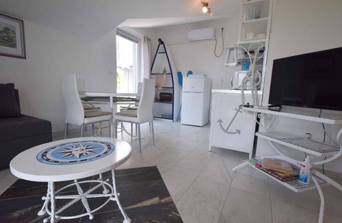 Gabonjin Apartment | Holiday apartment mit Balkon