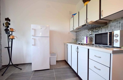 Gabonjin Apartment | Holiday apartment mit Balkon