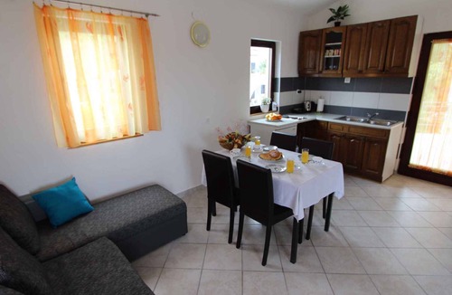 Malinska Apartment | Holiday apartment mit Klimaanlage und Balkon