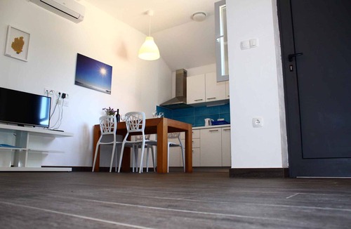 Verunic Apartment | Holiday apartment mit Balkon