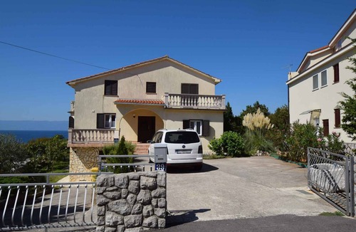 Omisalj Apartment | Holiday apartment mit Klimaanlage und Terrasse