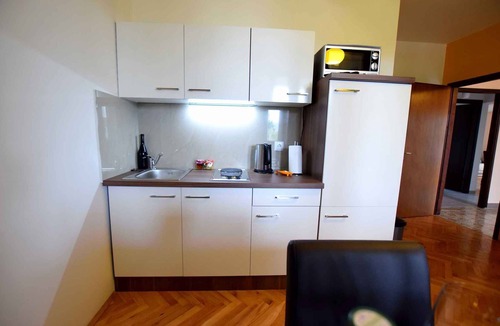 Seline Apartment | Holiday apartment mit Klimaanlage und Balkon
