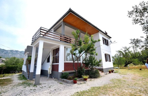 Seline Apartment | Holiday apartment mit Klimaanlage und Balkon
