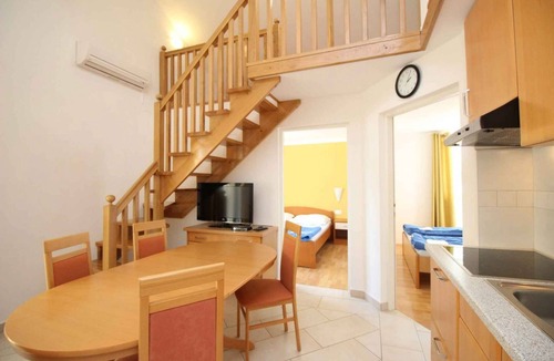 Baska Apartment | Holiday apartment mit Klimaanlage und WLAN