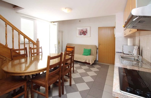 Baska Apartment | Holiday apartment mit Klimaanlage und WLAN