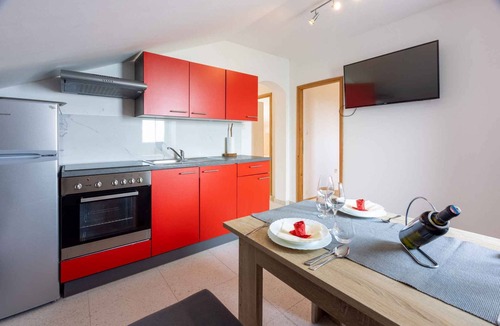 Grizane Apartment | Holiday apartment mit Pool und Garten