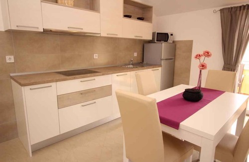 Baska Apartment | Holiday apartment mit Pool