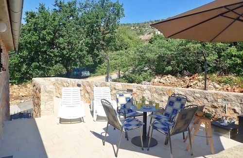Seline Apartment | Holiday apartment mit Terrasse und WLAN