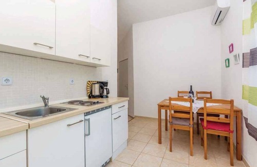 Karlobag Apartment | Holiday apartment near the sea