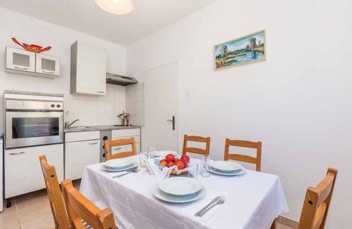 Karlobag Apartment | Holiday apartment near the sea
