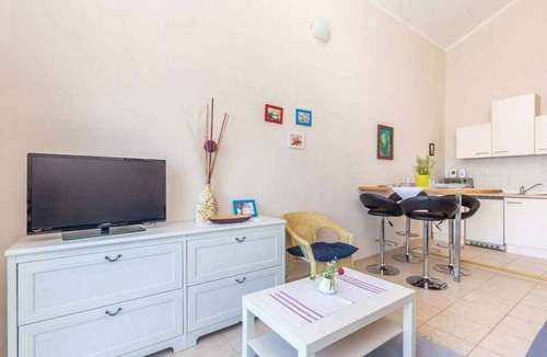 Karlobag Apartment | Holiday apartment next to the sea