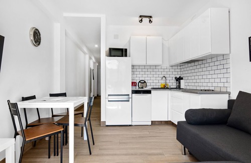 Grao de Gandia Apartment | Holiday Apartment "Soleole5" with Shared Terrace, A/C & Wi-Fi