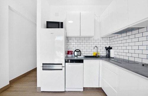 Grao de Gandia Apartment | Holiday Apartment "Soleole5" with Shared Terrace, A/C & Wi-Fi