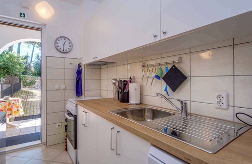 Artatore Apartment | Holiday apartment with air conditioning and terrace