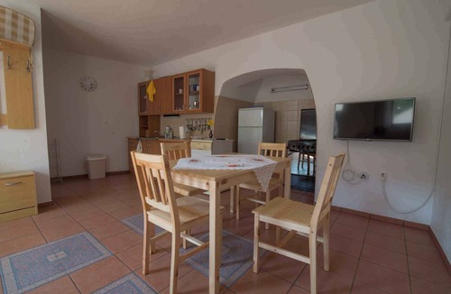 Veli Losinj Apartment | Holiday apartment with barbecue
