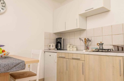 Veli Losinj Apartment | Holiday apartment with balcony