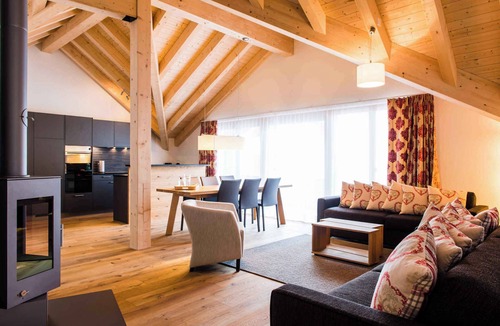 Engelberg Apartment | Holiday apartment with heating and ski storage