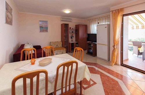 Jadranovo Apartment | Holiday apartment with terrace