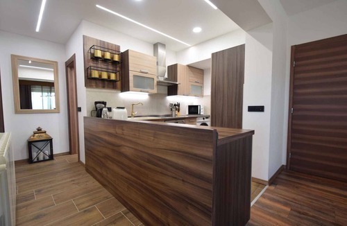 Milcetici Apartment | Holiday apartment with balcony