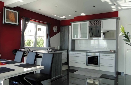 Primosten Burnji Apartment | Holiday apartment with pool use and sea views