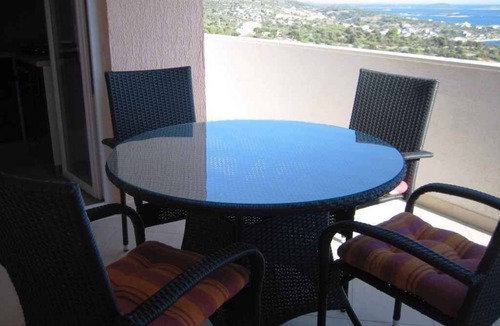 Dvornica Apartment | Holiday apartment with use of pool