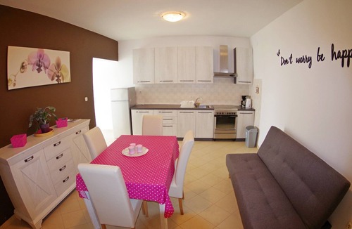 Rakalj Apartment | Holiday apartment with 2 bedrooms, ground floor, "pool side"
