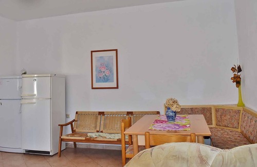 Lopar Apartment | Holiday apartment with 4 bathrooms and balcony for families