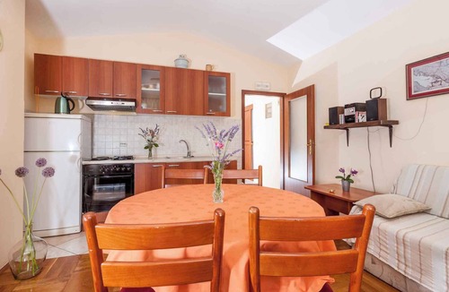 Bozava Apartment | Holiday apartment with air conditioning