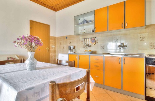 Zambratija Apartment | Holiday apartment with air conditioning and internet