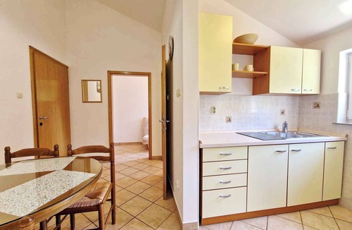 Baska Apartment | Holiday apartment with air conditioning