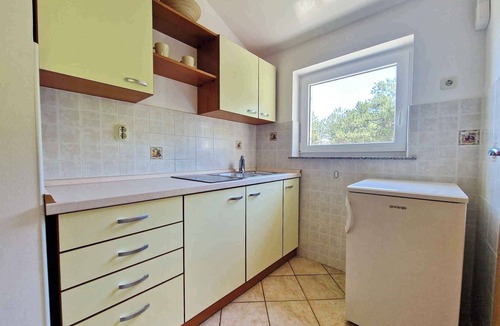 Baska Apartment | Holiday apartment with air conditioning