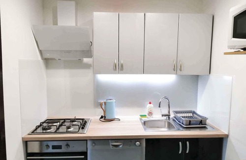 Baska Apartment | Holiday apartment with air conditioning near the beach