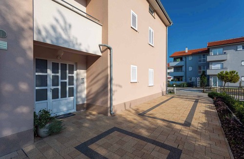 Jurandvor Apartment | Holiday apartment with air conditioning and Wi-Fi