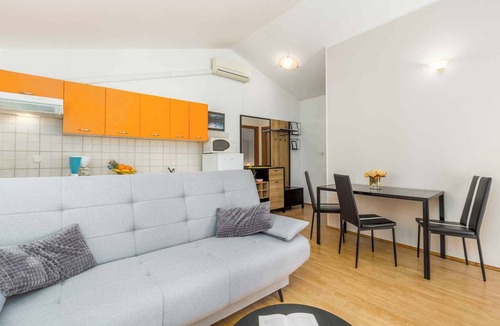 Spadici Apartment | Holiday apartment with air conditioning and WLAN