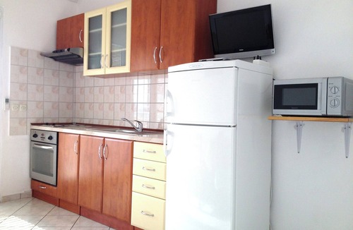 Rtina Apartment | Holiday apartment with air conditioning and sea view