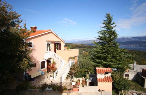 Polje Apartment | Holiday apartment with air conditioning and sea view