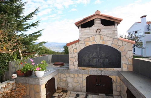Polje Apartment | Holiday apartment with air conditioning and sea view