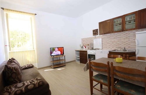 Silo Apartment | Holiday apartment with air conditioning and terrace