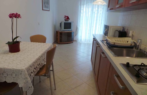 Fazana Apartment | Holiday apartment with barbecue in the garden