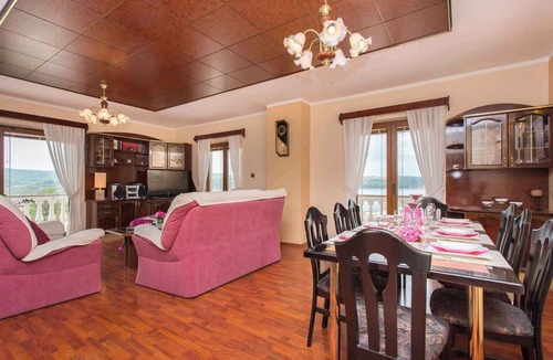 Soline Apartment | Holiday apartment with balcony and sea view