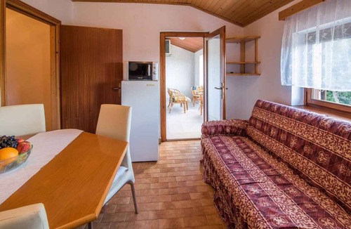 Risika Apartment | Holiday apartment with balcony and air conditioning