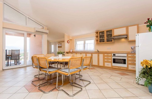 Silo Apartment | Holiday apartment with balcony