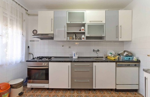 Vintijan Apartment | Holiday apartment with balcony and air conditioning