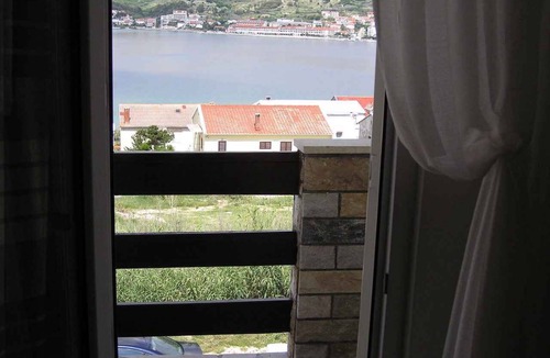 Pag Apartment | Holiday apartment with balcony and sea view