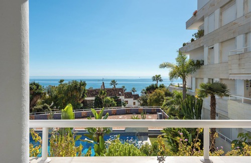 Marbella City Centre Apartment | Holiday Apartment with seaview