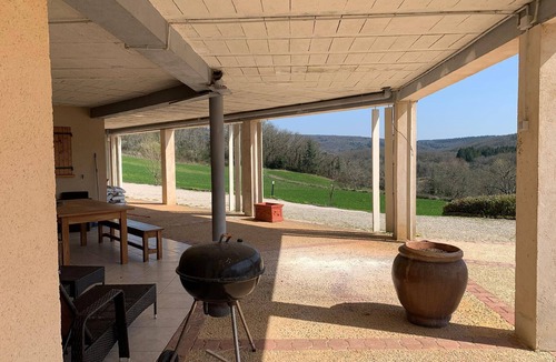 Saint-Gery Apartment | Holiday apartment with pool